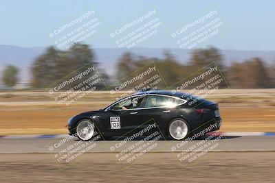 media/Apr-10-2022-Speed Ventures (Sun) [[fb4af86624]]/Teslacorsa A/Panning (Session 1)/